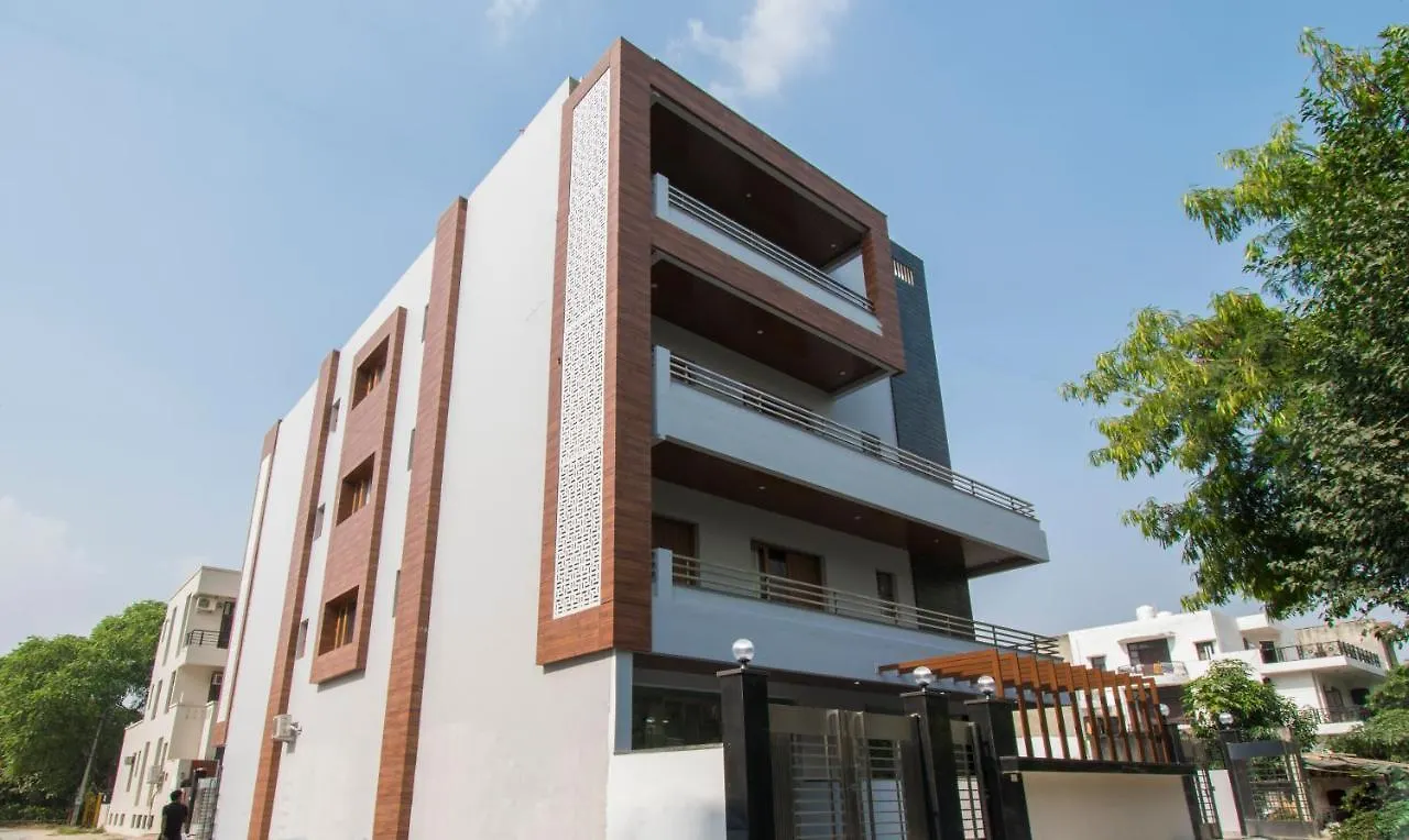 Treebo Corporate 32 Ξενοδοχείο Γκουργκάον